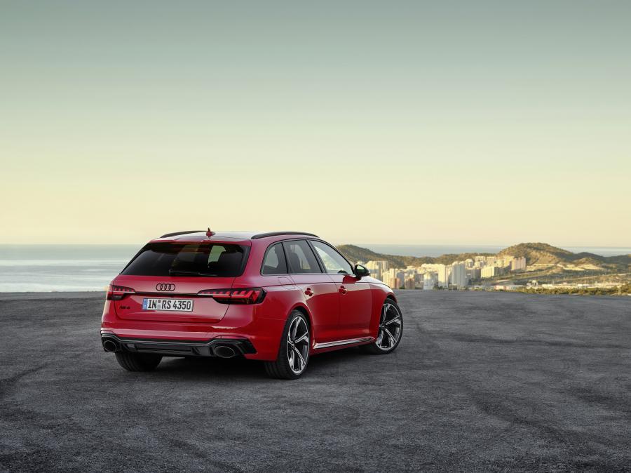  Audi RS4 Avant (B9) 2019 года  (WW) (фото 20 из 67)